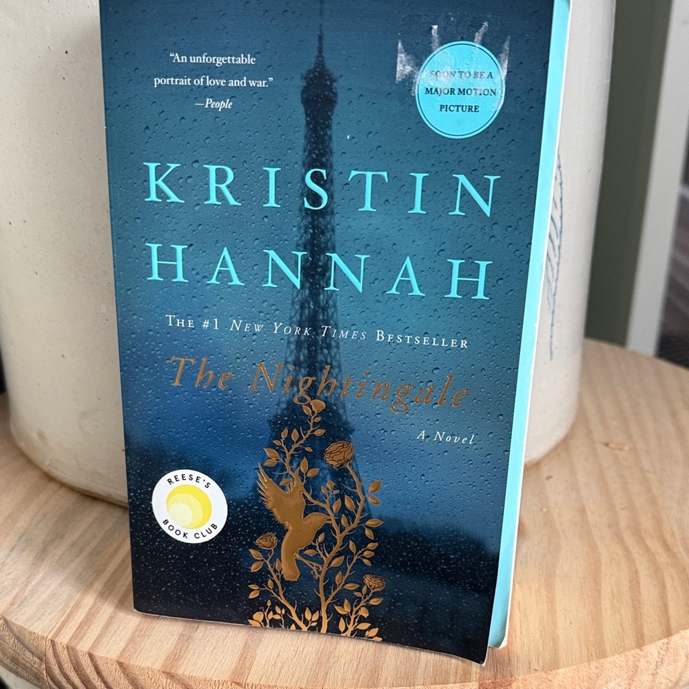 The Nightingale by Kristin Hannah Book